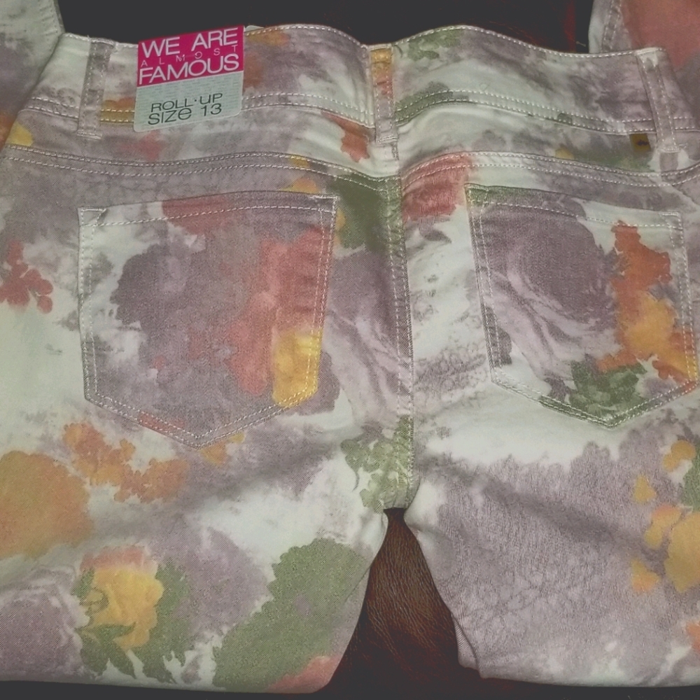 Floral Print Capris